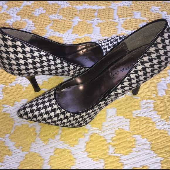 Rampage Shoes - Rampage Black & White Heels